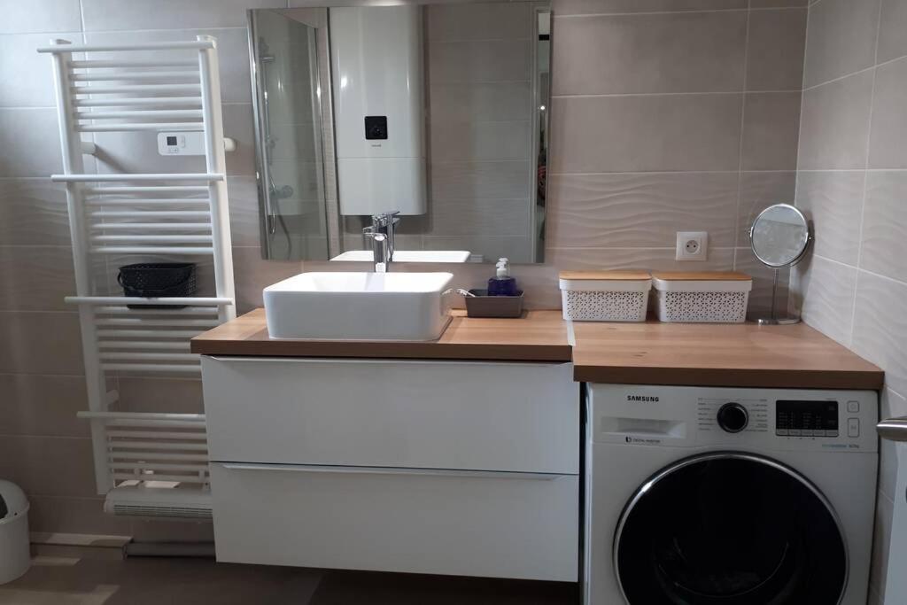 Superbe T2 Lumineux 3*** 10 Mn A Pied De La Plage Apartment Льо Праде Екстериор снимка